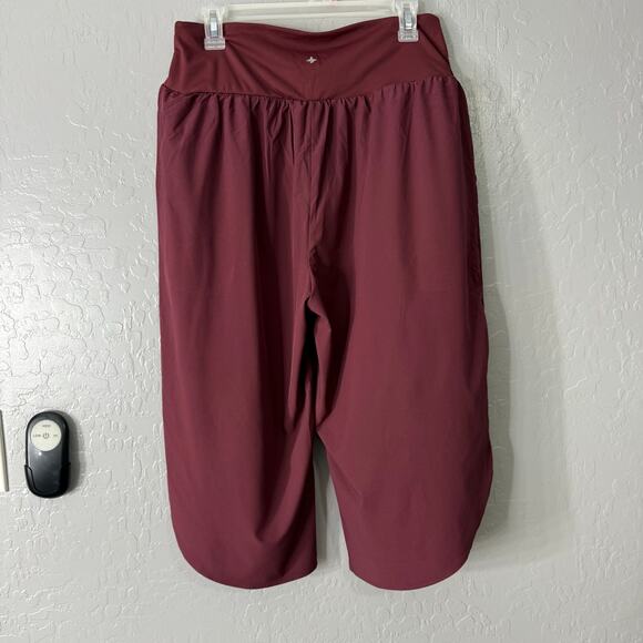 Halara Breezeful High Waisted Crossover Pocket Quick Dry Capri Pants, Burgundy L - Picture 2 of 6